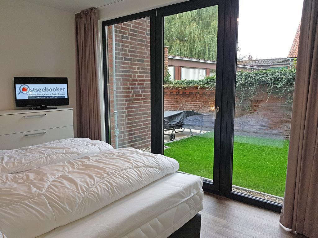 Ferienwohnung Toms Kajute Heiligenhafen Exterior foto